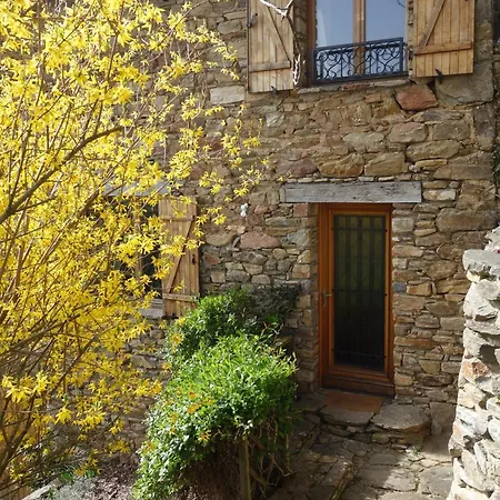 Country house Les Jardins De Montaland